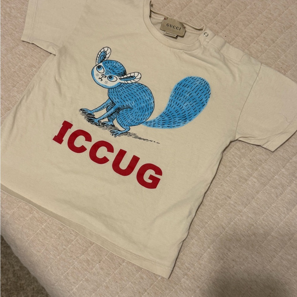 Gucci Kids Cream Tee with Blue Animal and Red Letters